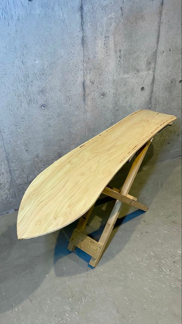 新品 NF 雪板 142cm 新雪専用 スノートイ