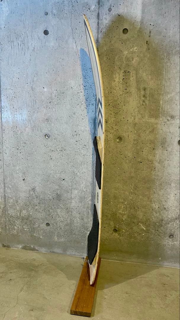 新品 NF 雪板 142cm 新雪専用 スノートイ