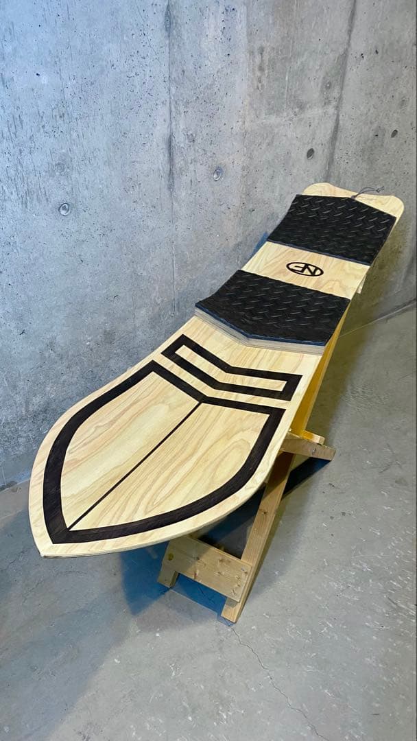 新品 NF 雪板 142cm 新雪専用 スノートイ