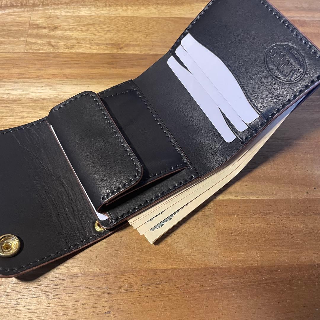 ショートトラッカーウォレット　栃木レザー　オイルレザー　茶芯　丘染めブラック