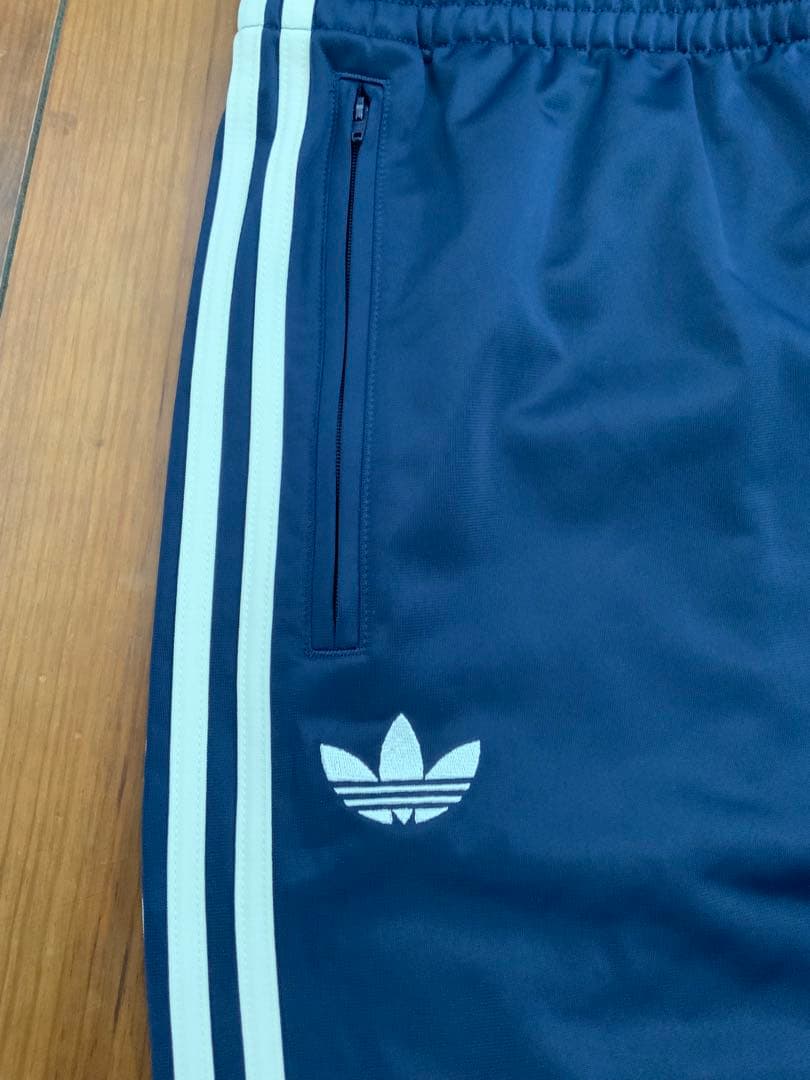 新品 adidas Oasis アディダス オアシス パンツ ジャージ 紺 完売