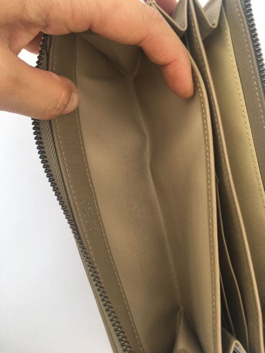 1日のみ使用　ハヤシ　ヒロコ　長財布 ファスナー式 ZEFFIRO