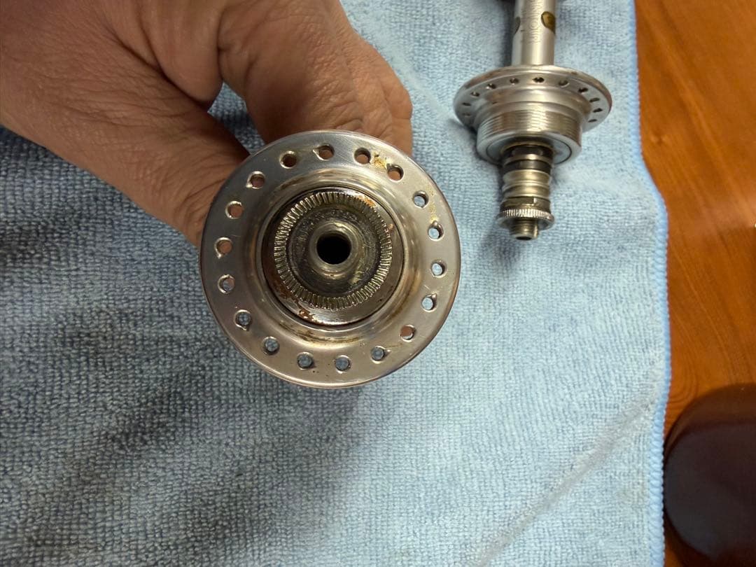 値引き！サンツアーSUPERBE 前後ハブセット　￼5Sギアはオマケです！