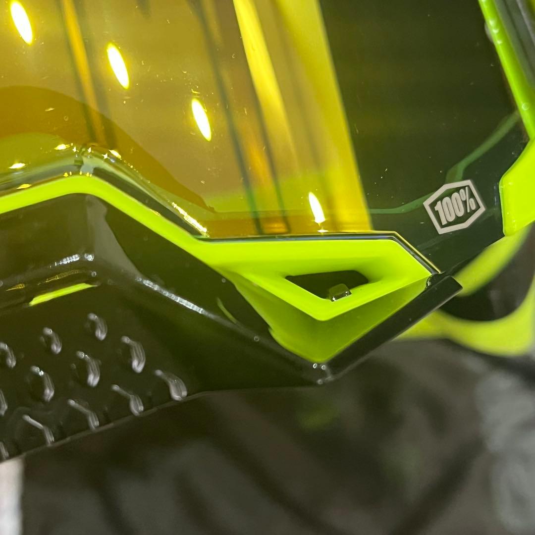 100% ゴーグル ARMEGAアルメガ　保護フィルムおまけ付き