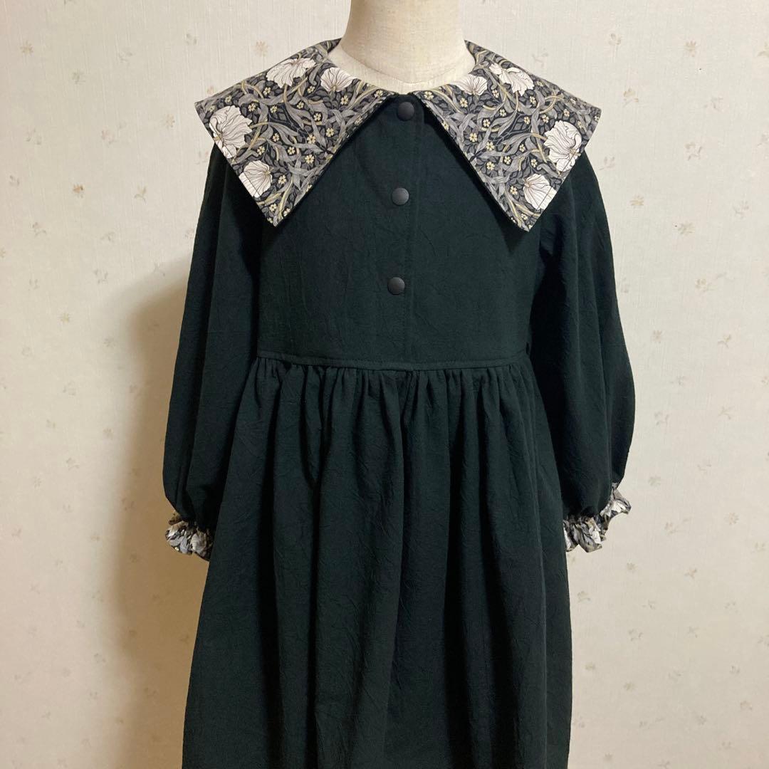 親子ワンピース　エプロンフリルワンピース