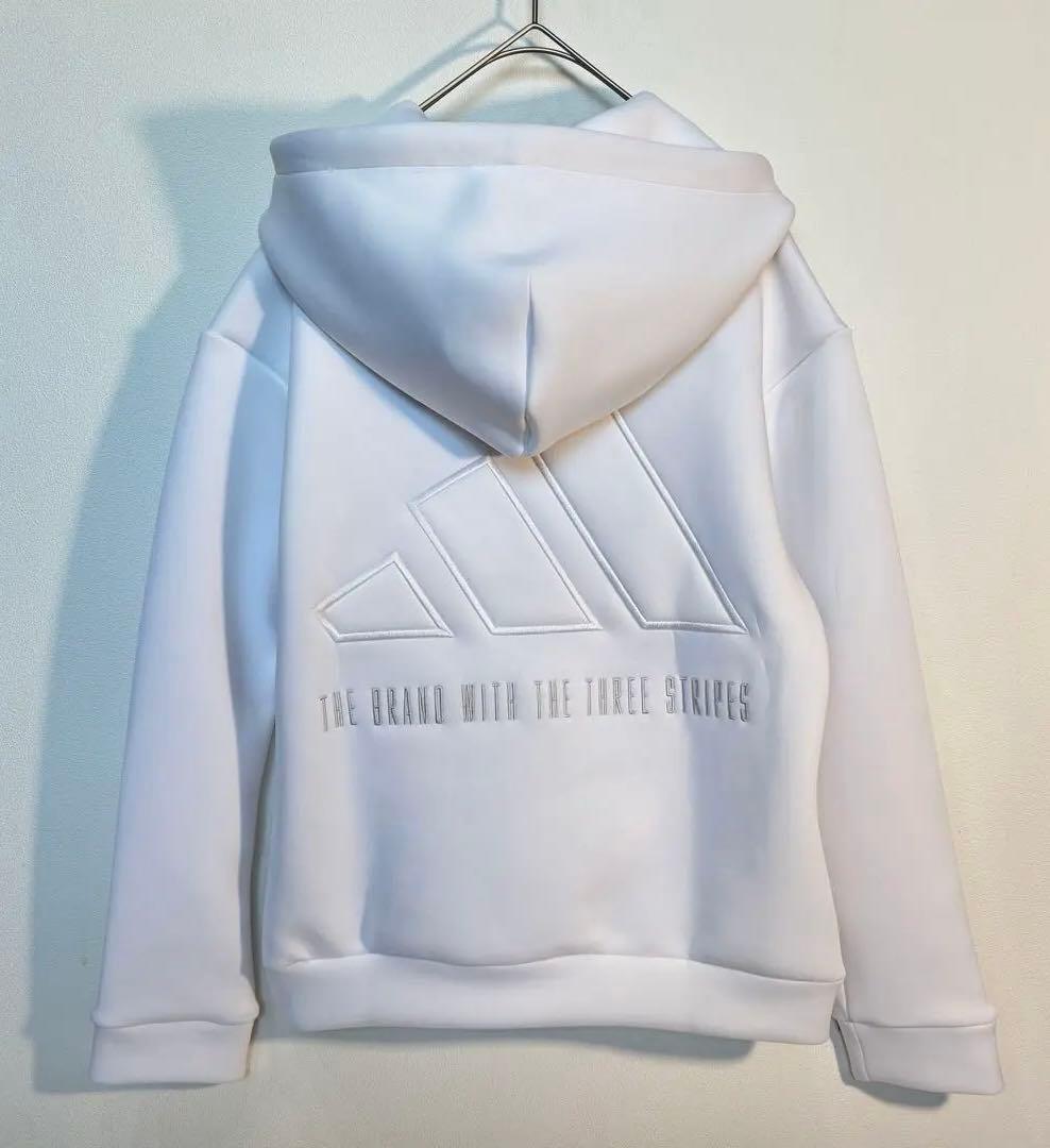 未使用adidas ダンボールニットフーディー　キルティングハーフパンツ