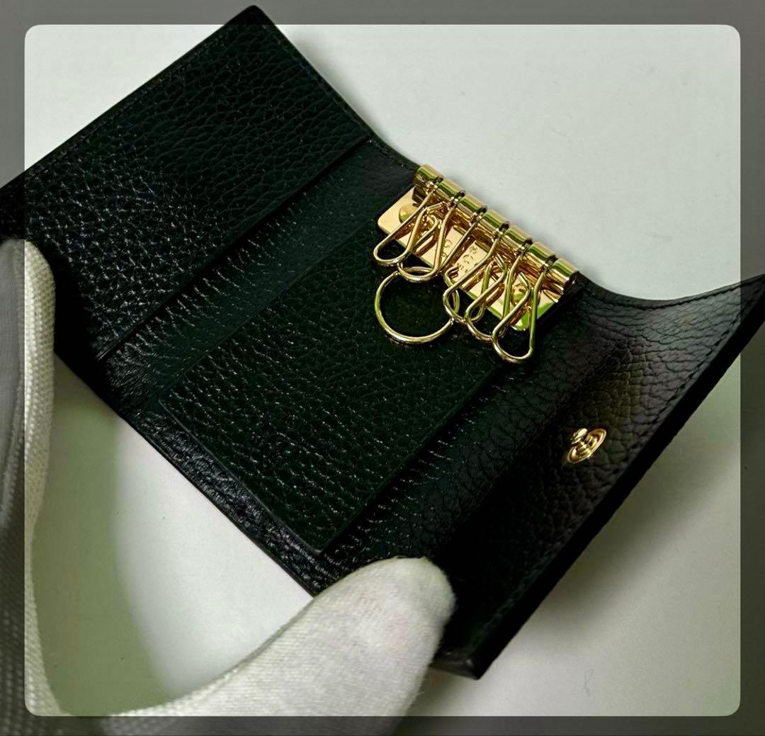 Gucci GGロゴ 二つ折りキーケース