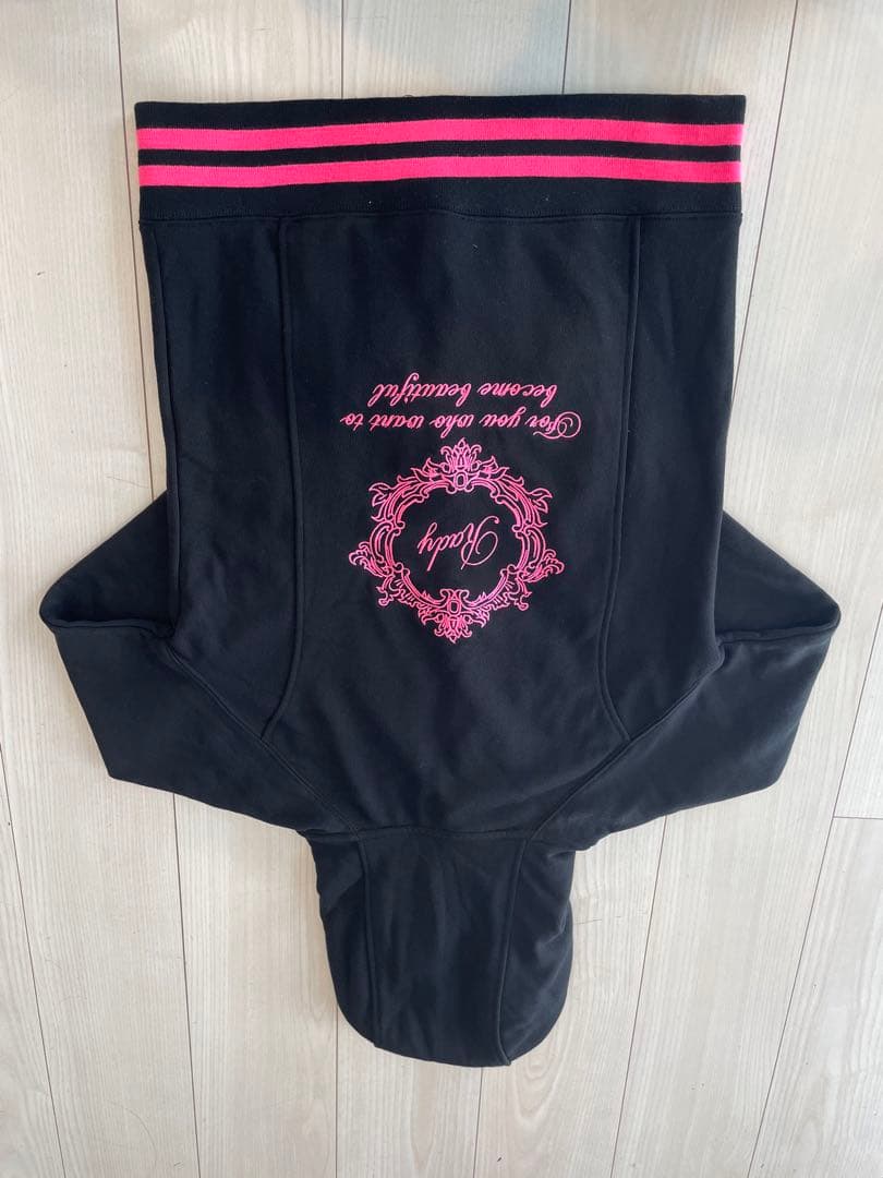 Rady ホテルシリーズ　セットアップ　ネオピンク