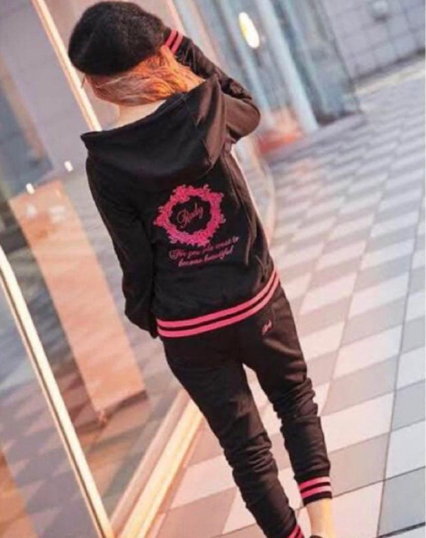 Rady ホテルシリーズ　セットアップ　ネオピンク