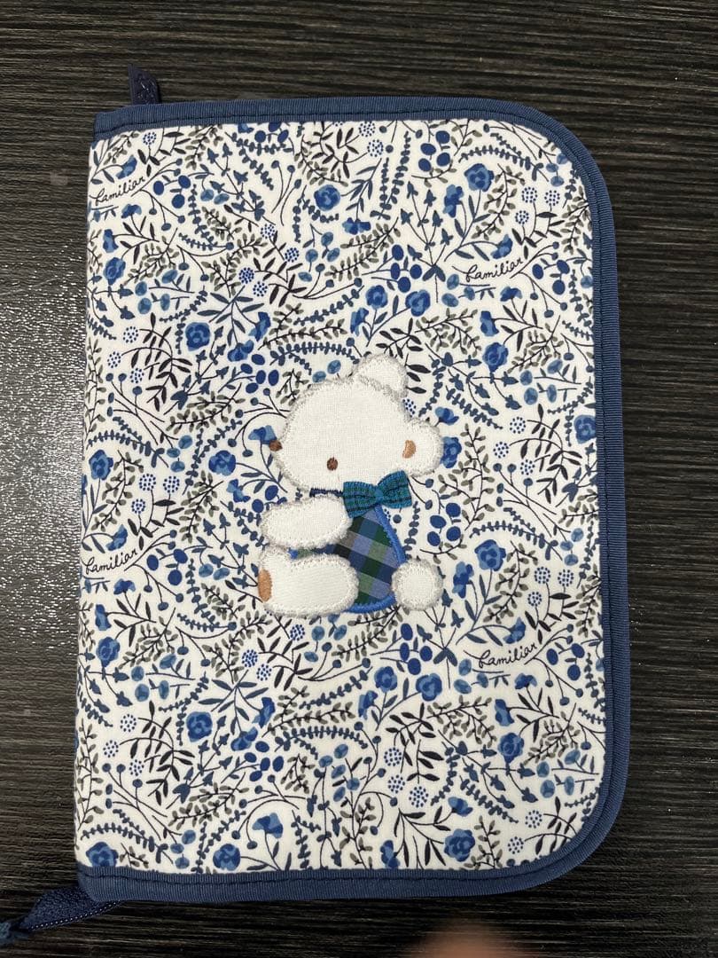 美品 familiar 母子手帳ケース001 ネイビー 青　リバティファミリア