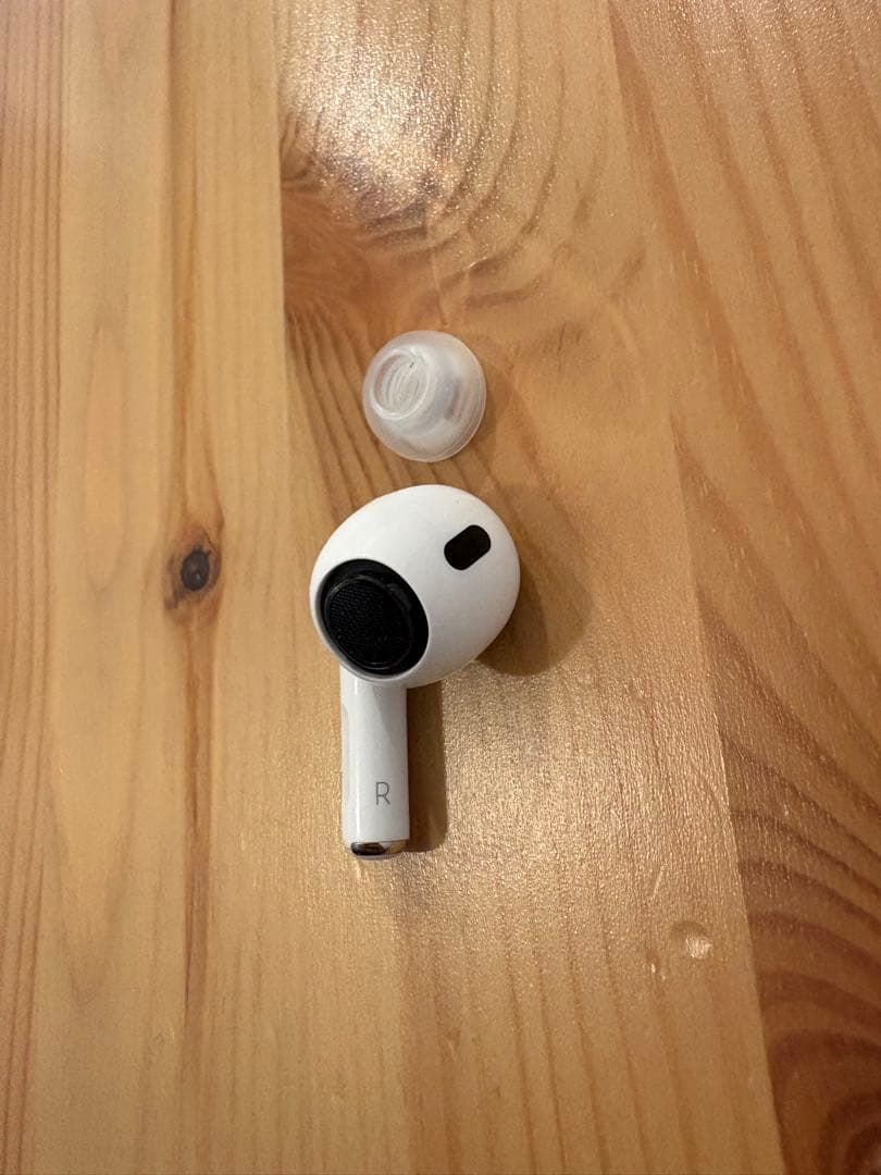 し*ー様 Apple AirPods Pro 第2世代 type-c、ケ－スなし