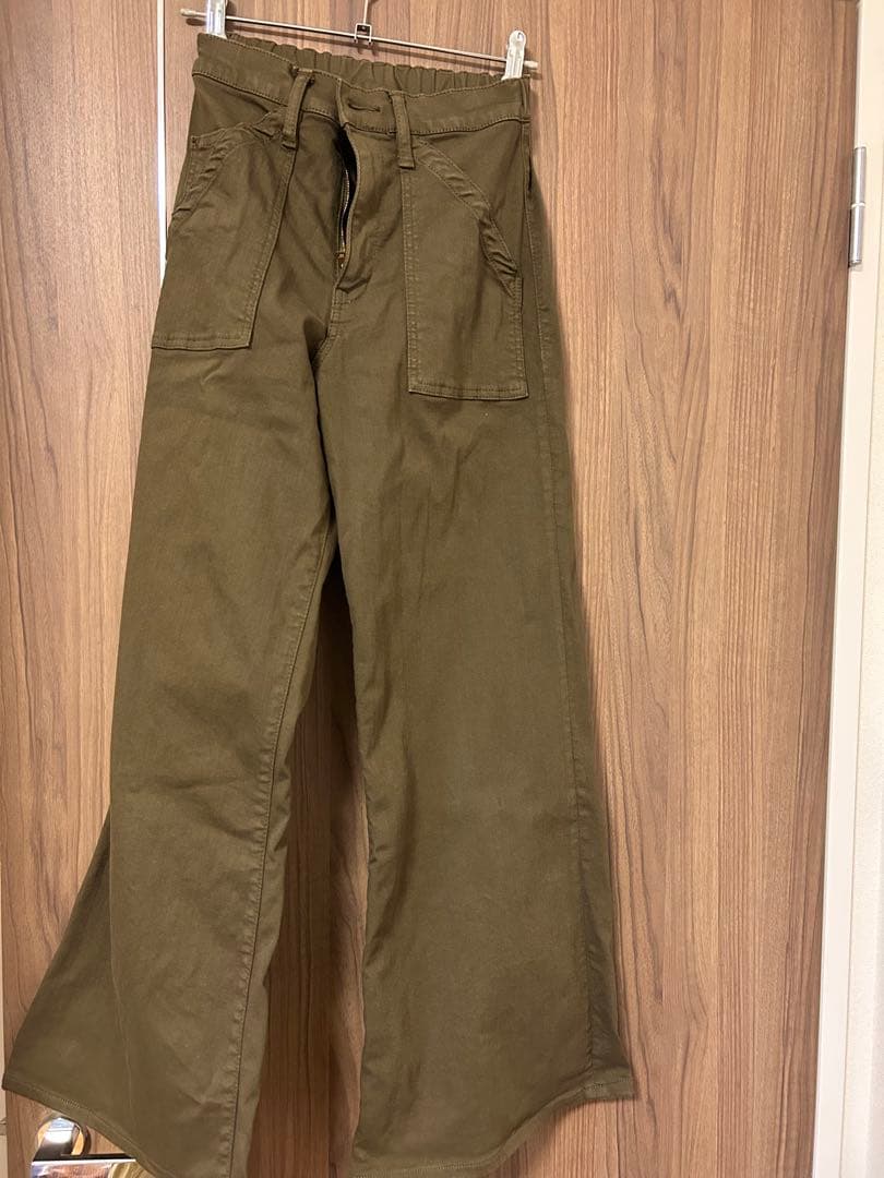 カーゴパンツ ワイドレッグ オリーブ XS