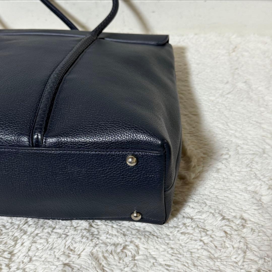 ⭐️ヤマハ⭐️　ペッレモルビダ　MH　ホーサー　ハンドバッグ　ネイビー　レザー