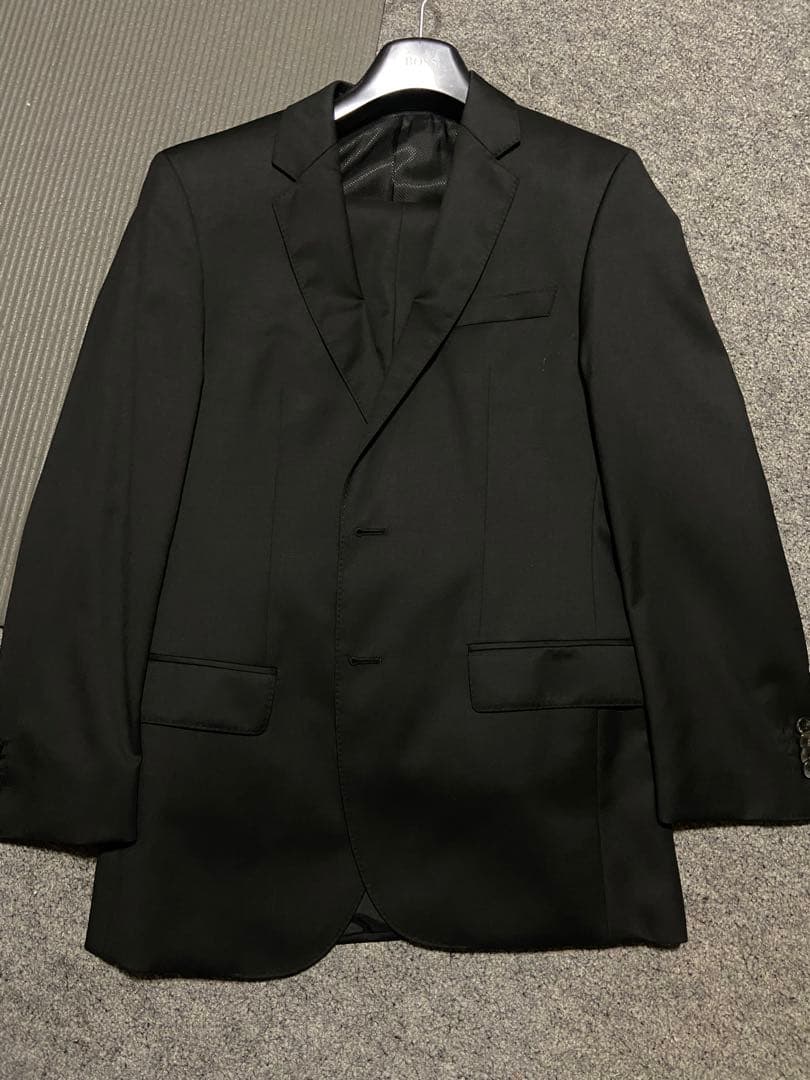 Hugo BOSS☆スーツ上質ヴァージンウールSブラックイタリア