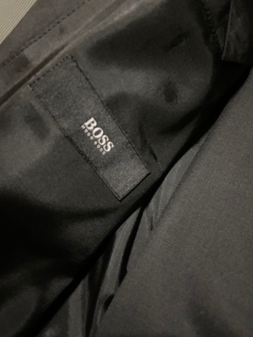 Hugo BOSS☆スーツ上質ヴァージンウールSブラックイタリア