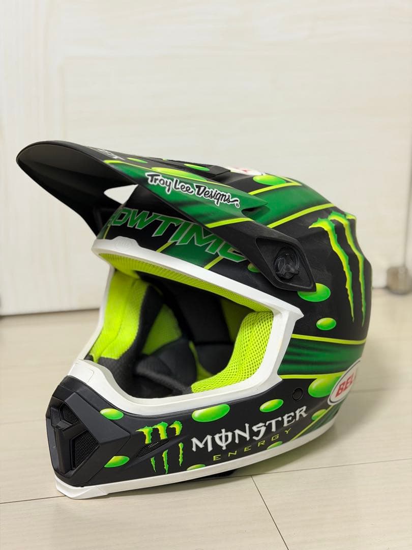 藤*助様 BELL Troy Lee Designs Monster Energ