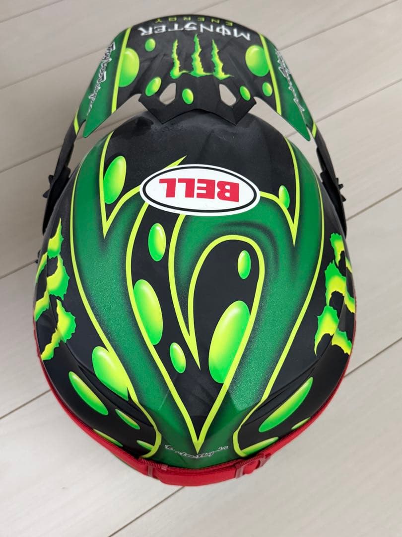 藤*助様 BELL Troy Lee Designs Monster Energ