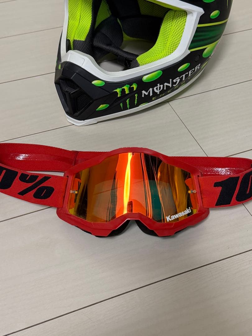 藤*助様 BELL Troy Lee Designs Monster Energ