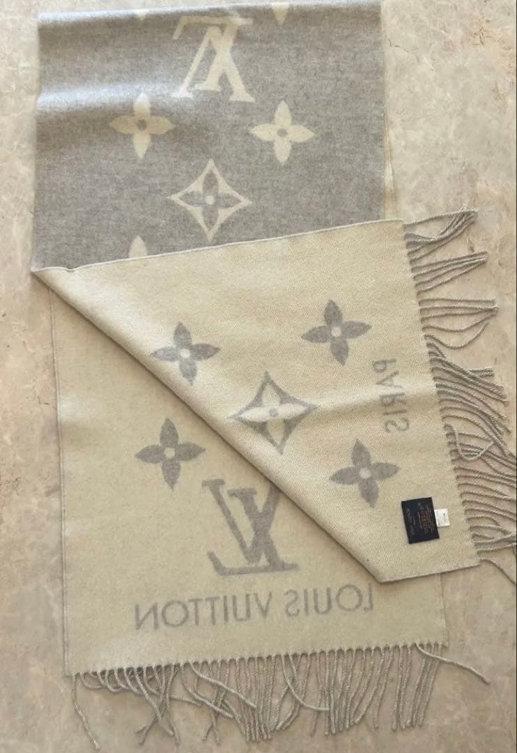 ルイヴィトン レイキャビック マフラー グレージュ