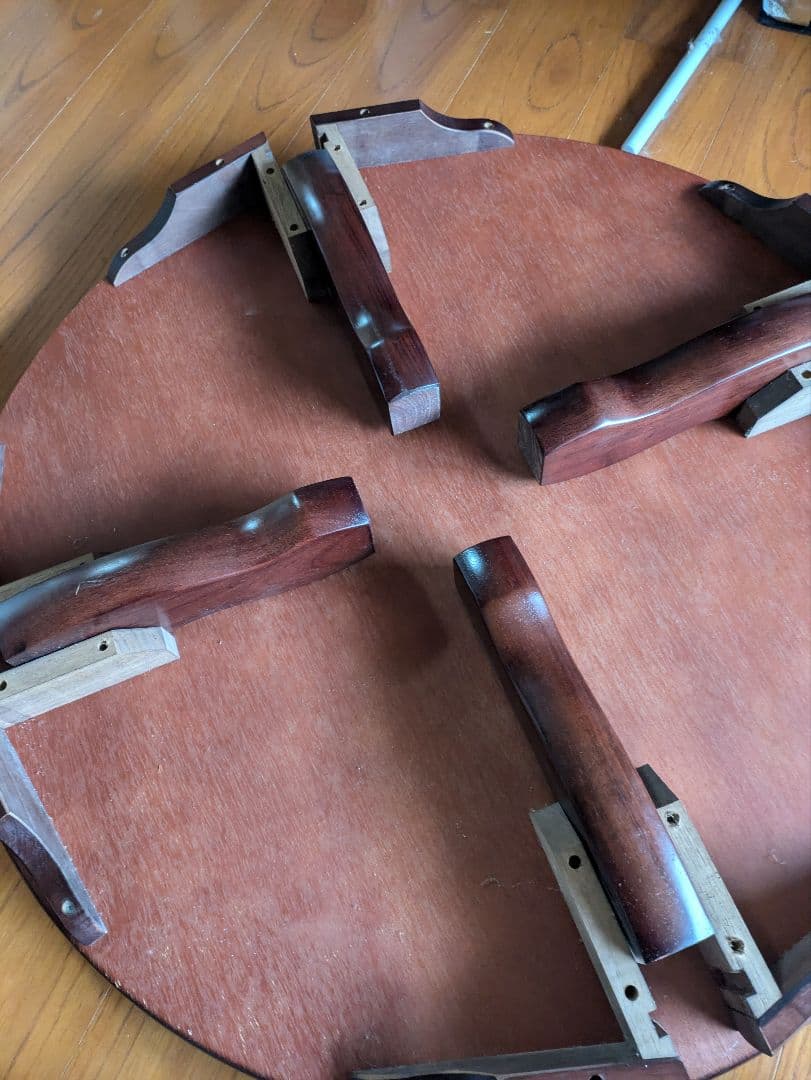 昭和レトロな木製ちゃぶ台