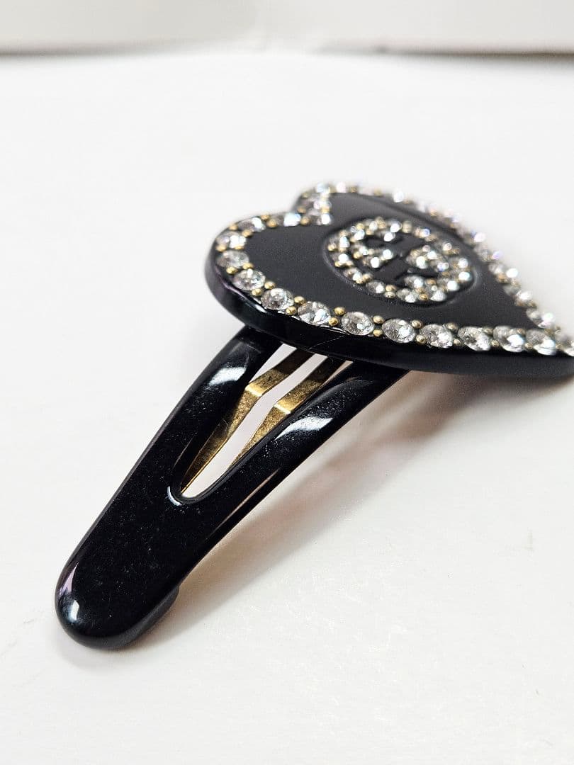 グッチ ハート型 ヘアピン