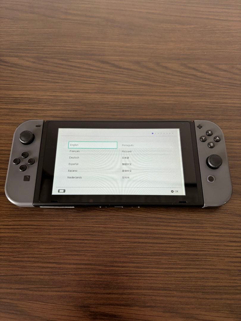 Nintendo Switch 本体 グレー/ホワイト