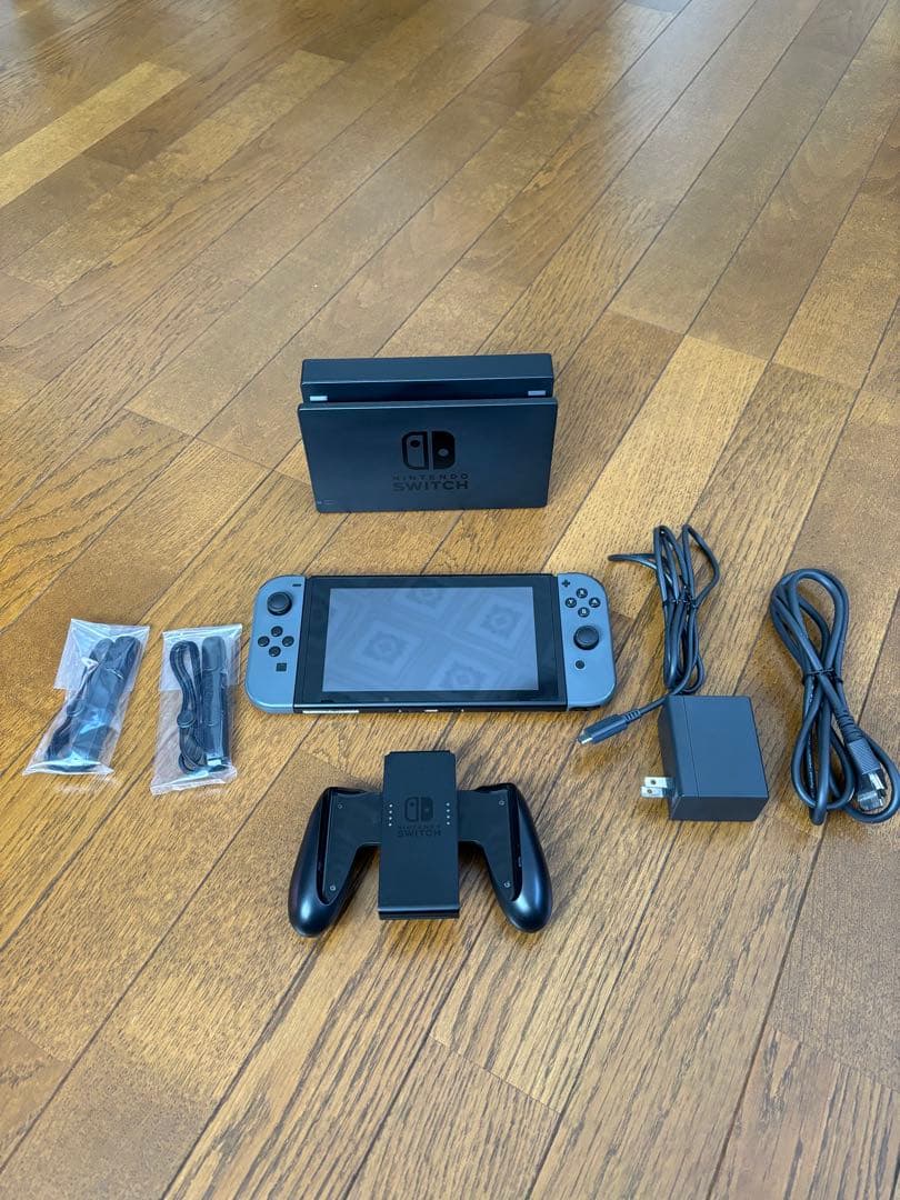 Nintendo Switch 本体 グレー/ホワイト
