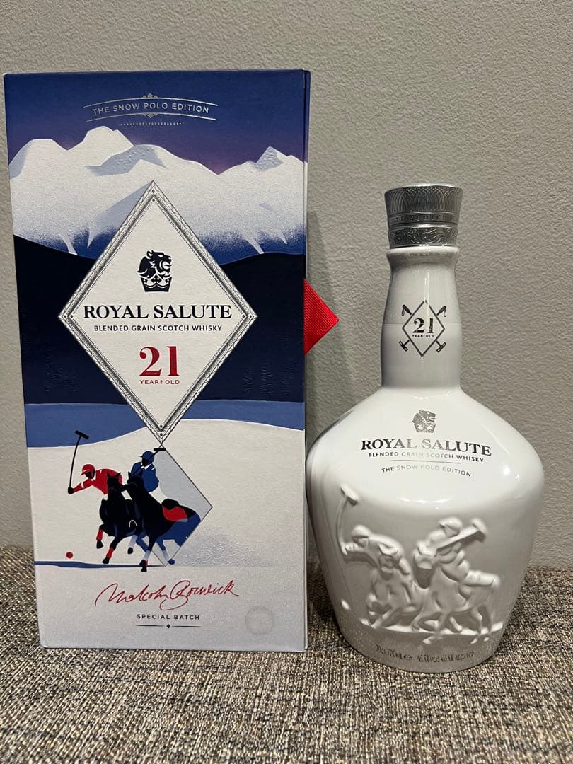 【nnt】ロイヤルサルート21年 スノーポロ限定 白陶器 箱付 未開封