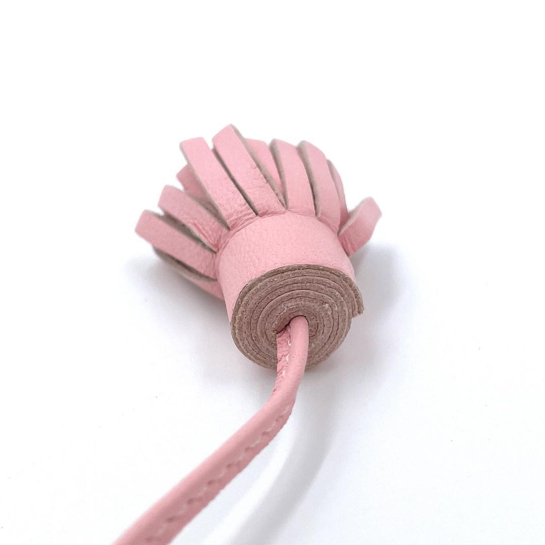 ■極美品■ エルメス カルメンチータ レザー チャーム 栞 レディース ピンク