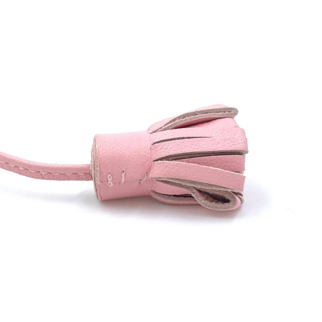 ■極美品■ エルメス カルメンチータ レザー チャーム 栞 レディース ピンク