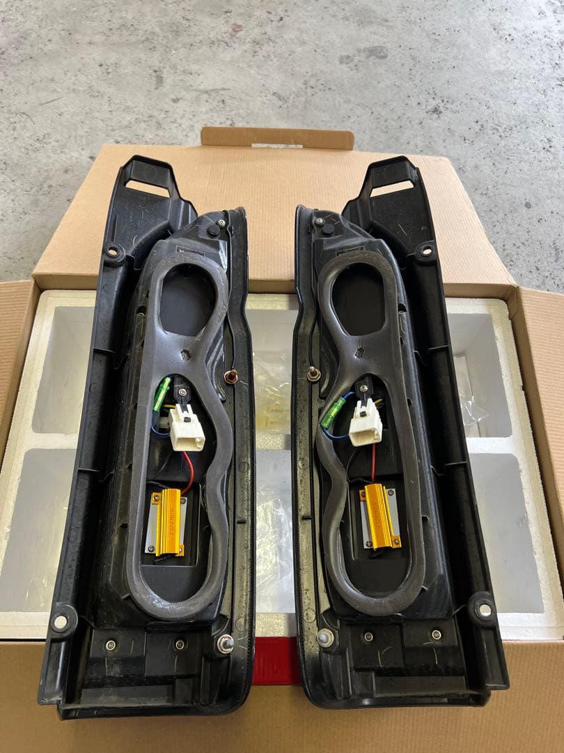 ハイエース Valenti Jewel LED Tail Lamp Type 2