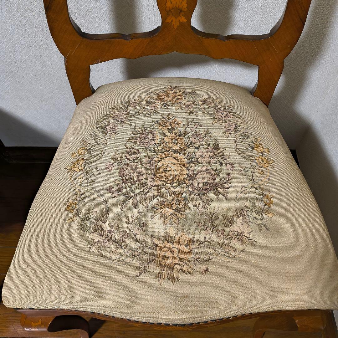 イタリア製 クラシック木製ダイニングチェア 刺繍