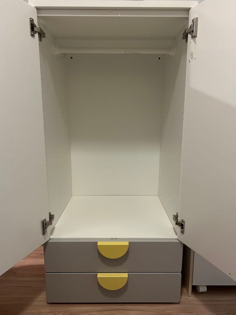 美品　IKEA スモースタード　送料込　洋服タンス　子供用タンス　収納ラック