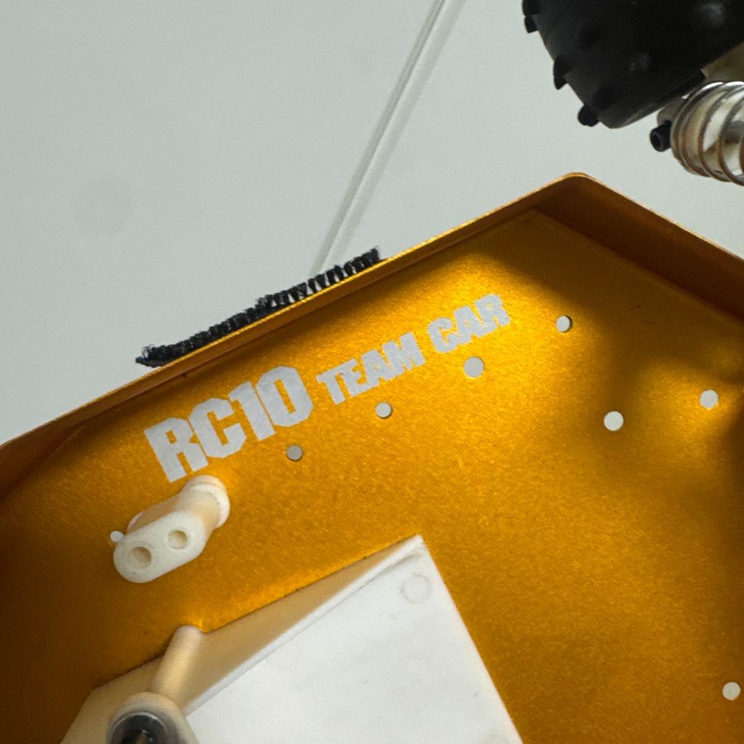 アソシ Associated RC10 team car