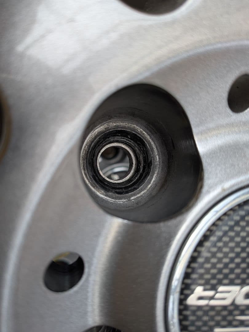 A-TECH　シュナイザー　15インチ　PCD100　5穴　プリウス等