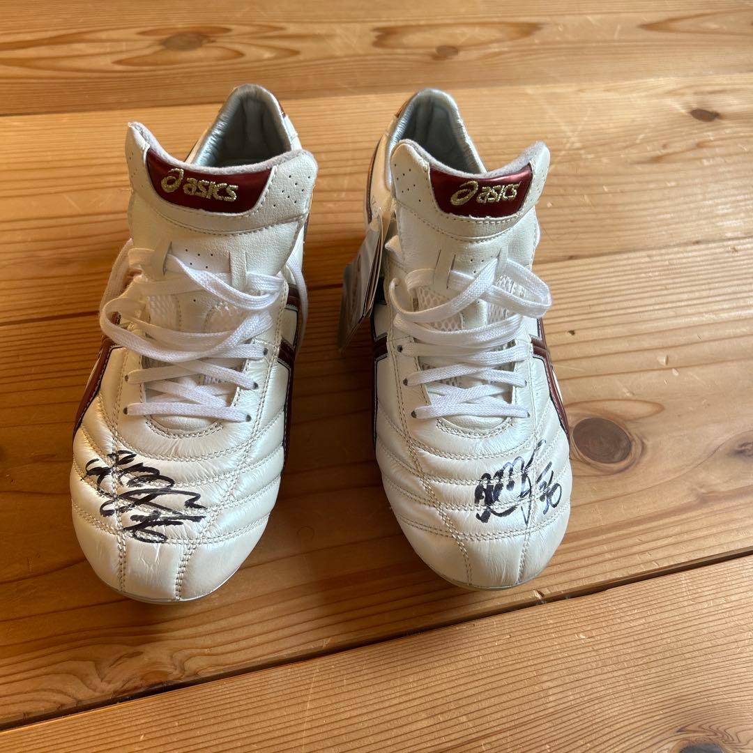 asics アシックスのC3-JFパールホワイト×ワインレッド