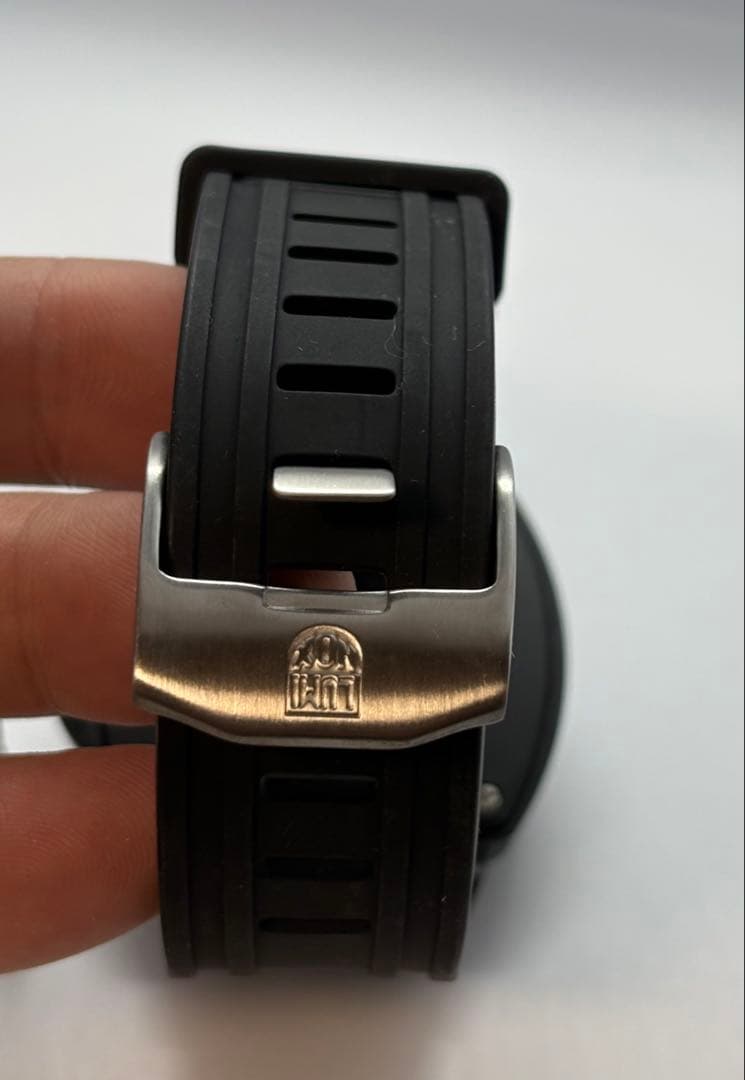 ルミノックス　腕時計　ブラック　ラバーベルト