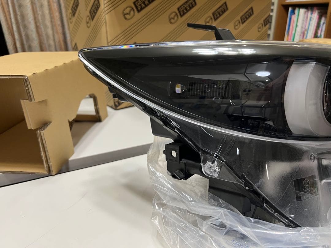 「美品」Mazda CX-5 CX-8 右ヘッドライト K49C-51-031E