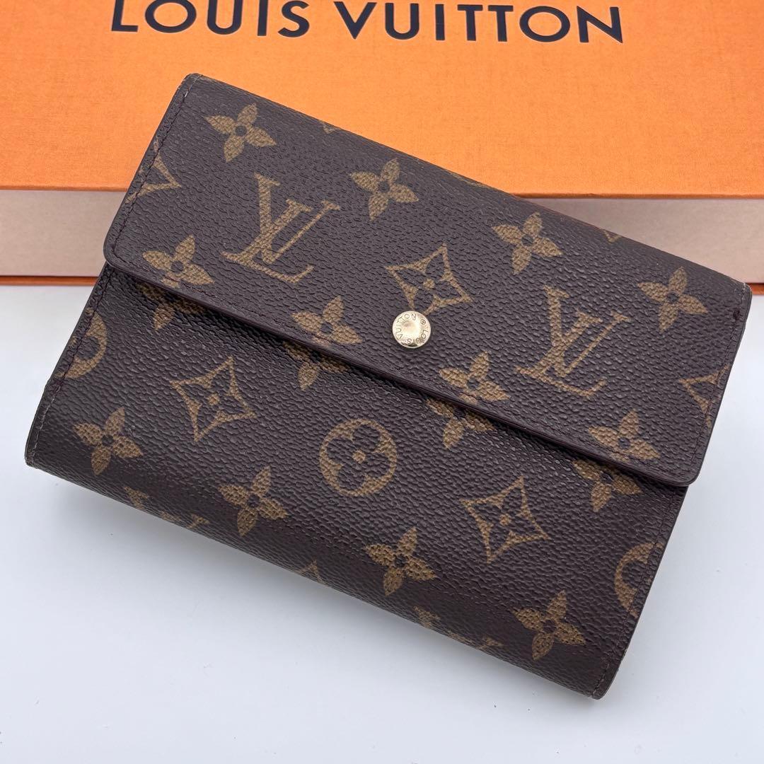 ルイヴィトン モノグラム ポルトトレゾール エテュイパピエ　三つ折り財布　正規品