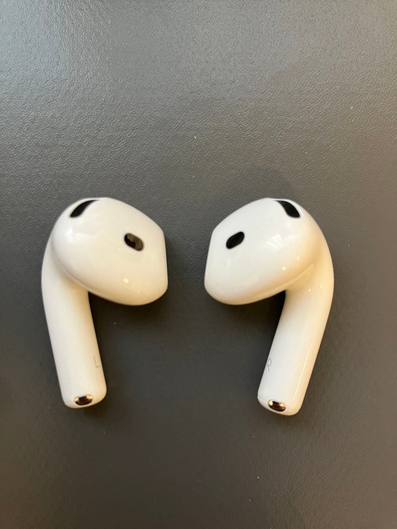 AirPods 4 ノイズキャンセリング機能有り