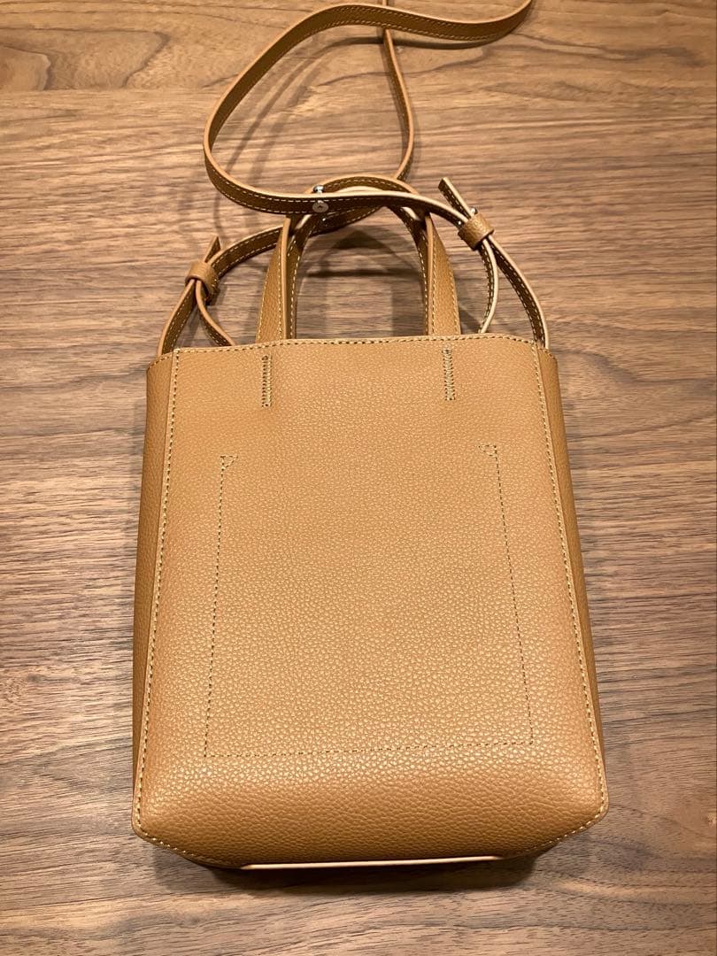 ★ minami ★ORCIVAL レザーショルダーバッグ