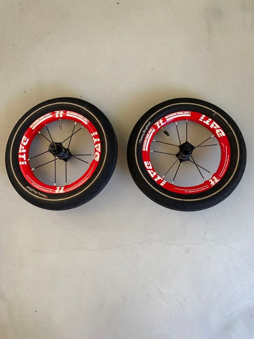 DATI S11カーボンホイール 赤