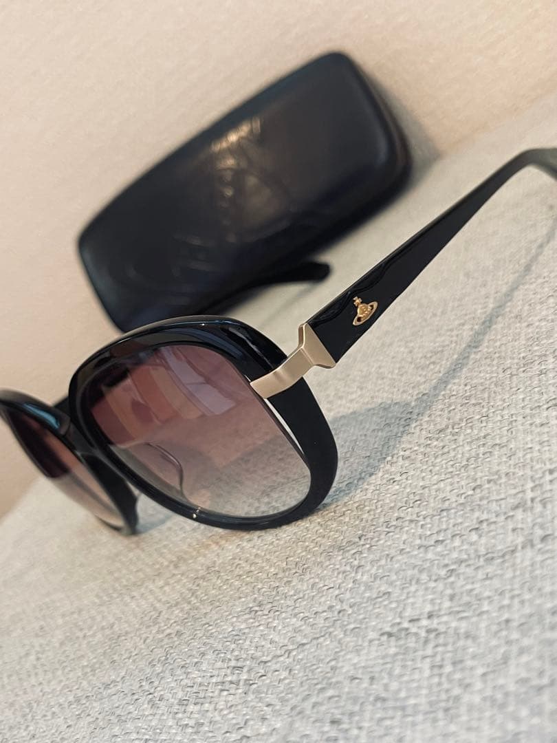 廃盤 Vivienne Westwood HYDE着系 サングラス ケース付き