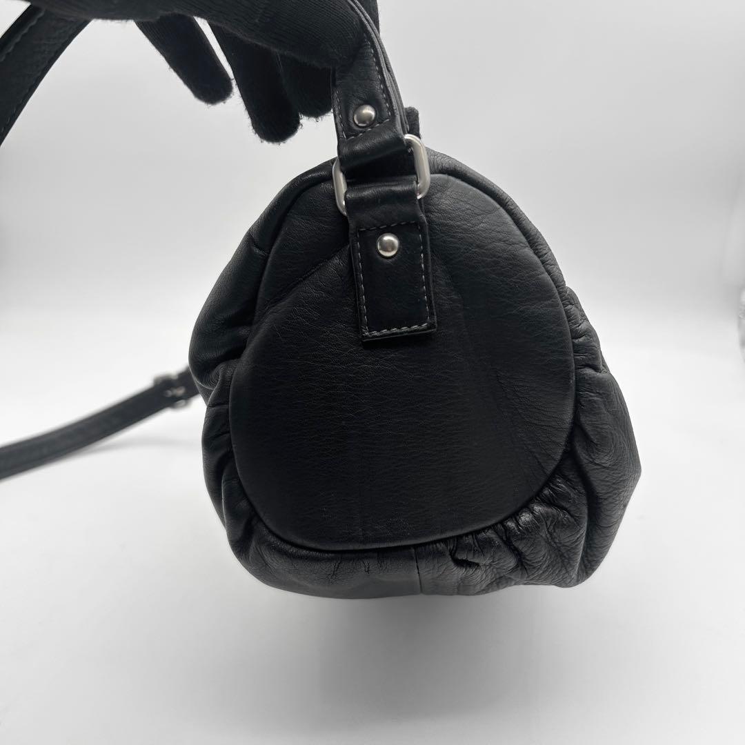 良品　マーガレットハウエル　ショルダーバッグ　ドラム型　レザー　黒　斜め掛け◎