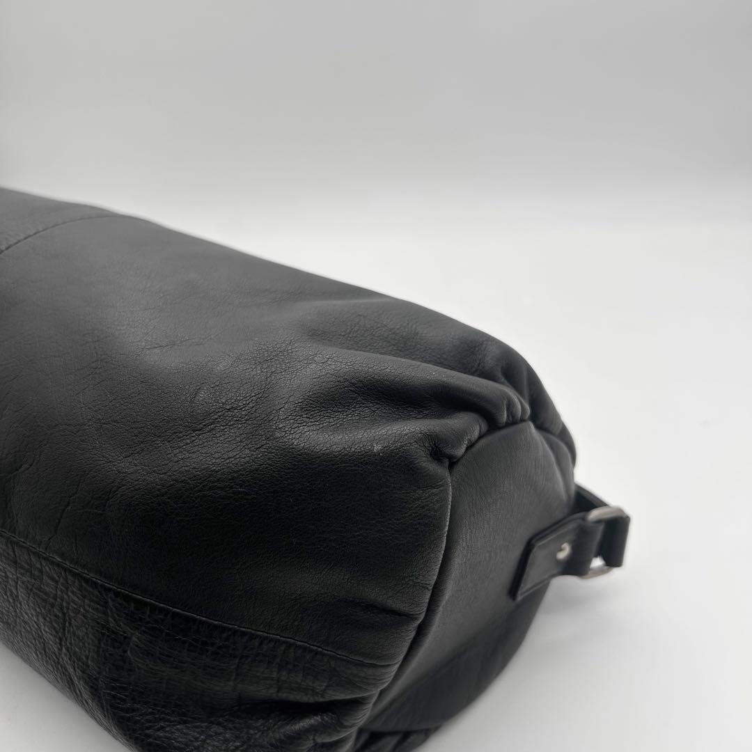 良品　マーガレットハウエル　ショルダーバッグ　ドラム型　レザー　黒　斜め掛け◎