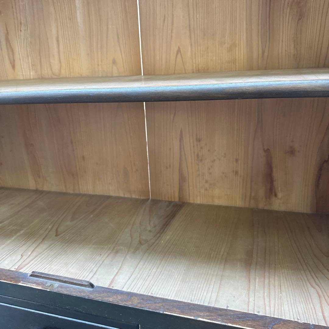 更にお値下げ❣️ヴィンテージとっても素敵な書棚ガラス棚食器棚に！