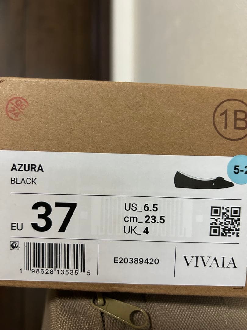 VIVAIA　ヴィヴァイア　ブラック37　リボンフラットシューズ