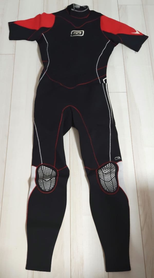 【9/22処分】【新品】ビラボン　BILLABONG　ウエットスーツ　XL　2㎜