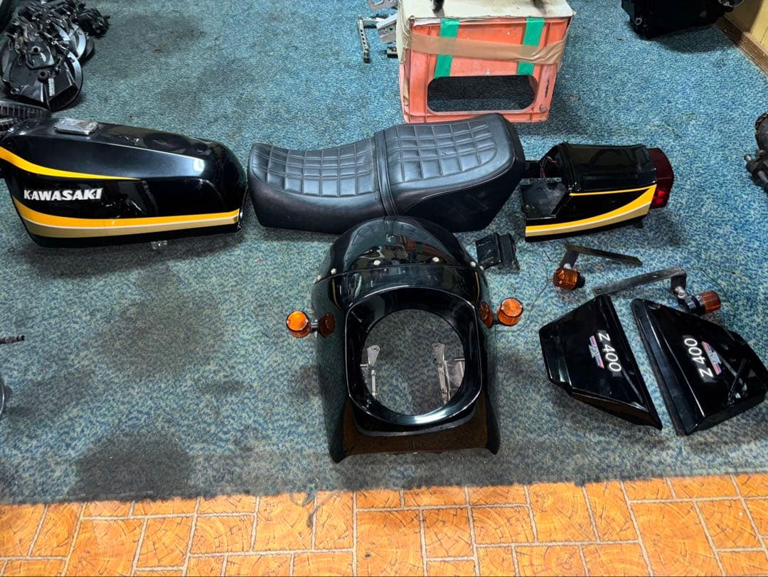 ゼファー400用FX外装一式