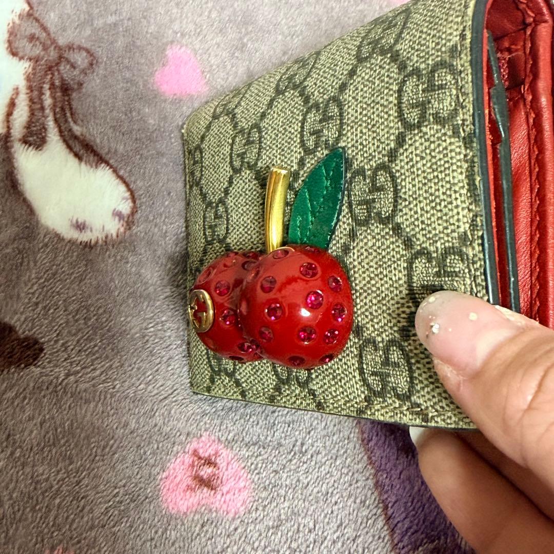 GUCCI チェリー装飾 二つ折り財布 グッチ